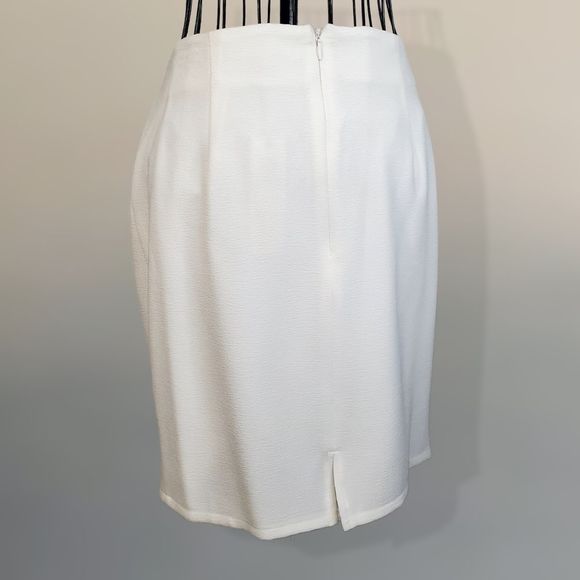 Sugarlips Black and White Lace Panel Skirt - Picture 4 of 8